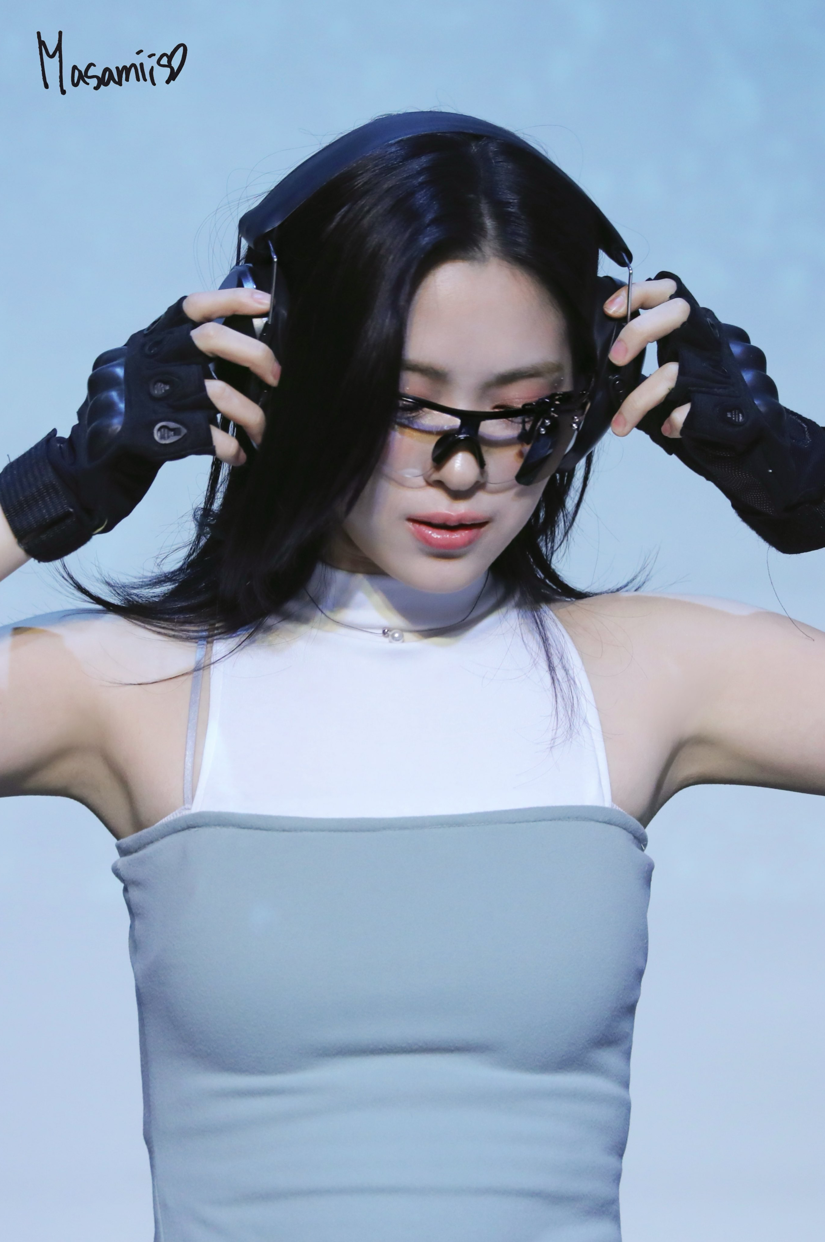 Behind-the-scenes cut of Ryujin (ITZY)