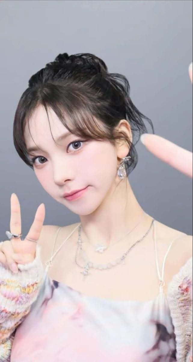 Today's most popular wallpaper in the Karina (aespa) community