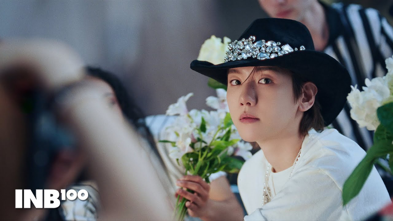 백현 (EXO)의 비하인드 컷