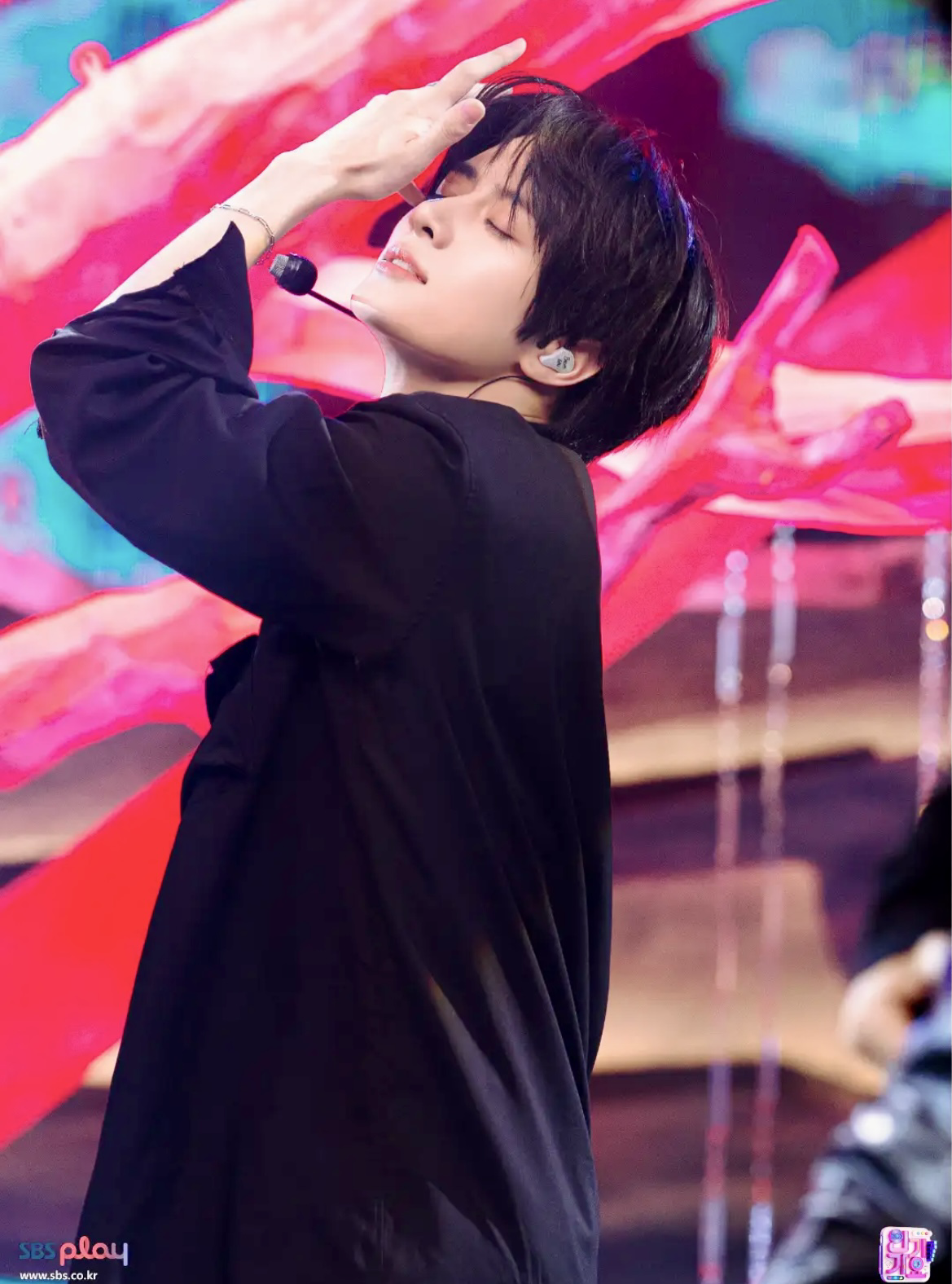Latest photo of Beomgyu (TOMORROW X TOGETHER)