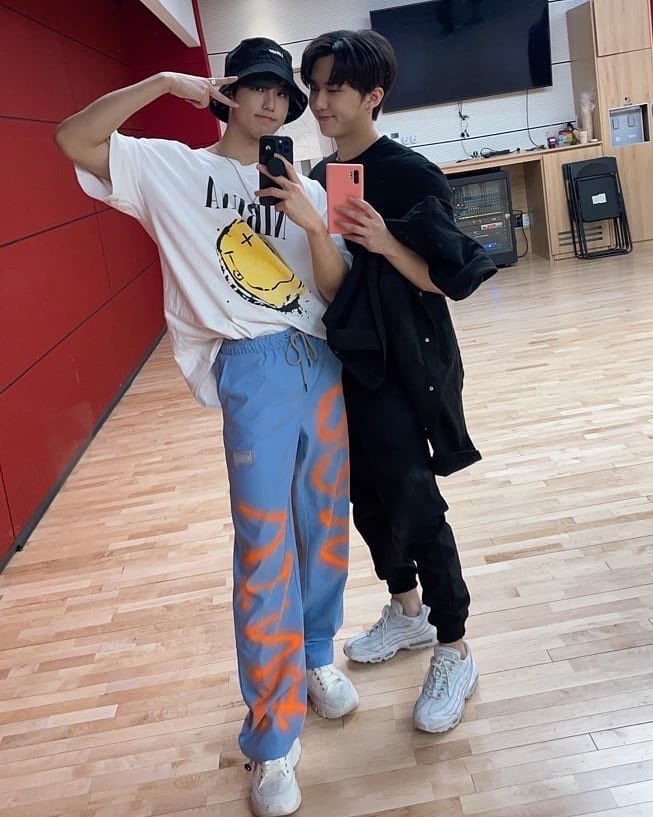 A moment captured by Stray Kids's fan