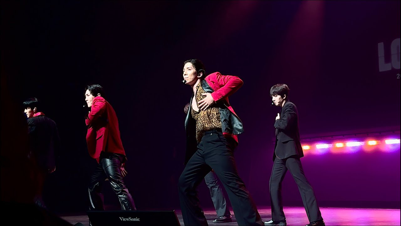 A moment captured by Hwiyoung (SF9)'s fan