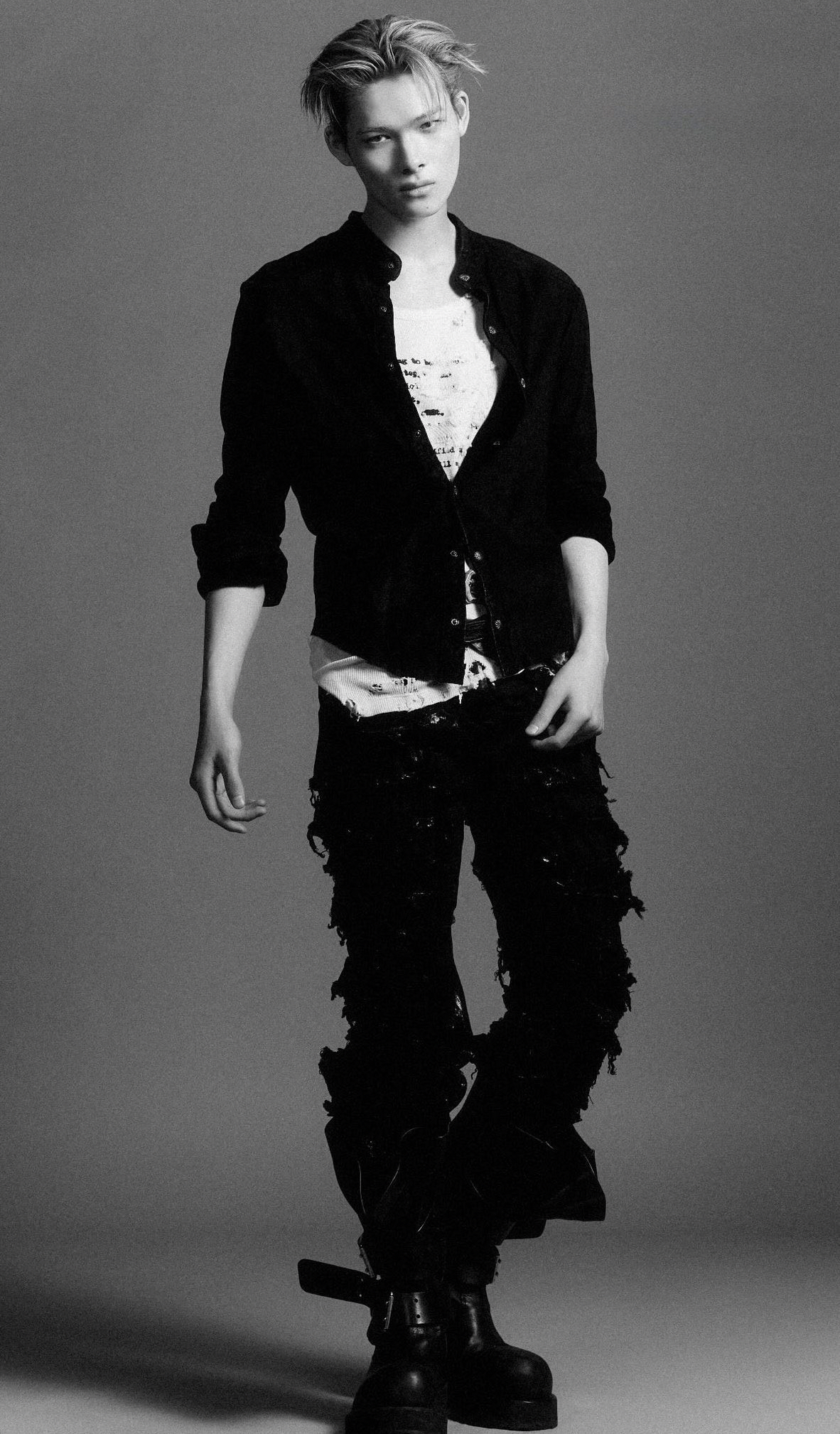 Potret di balik layar NI-KI (ENHYPEN)