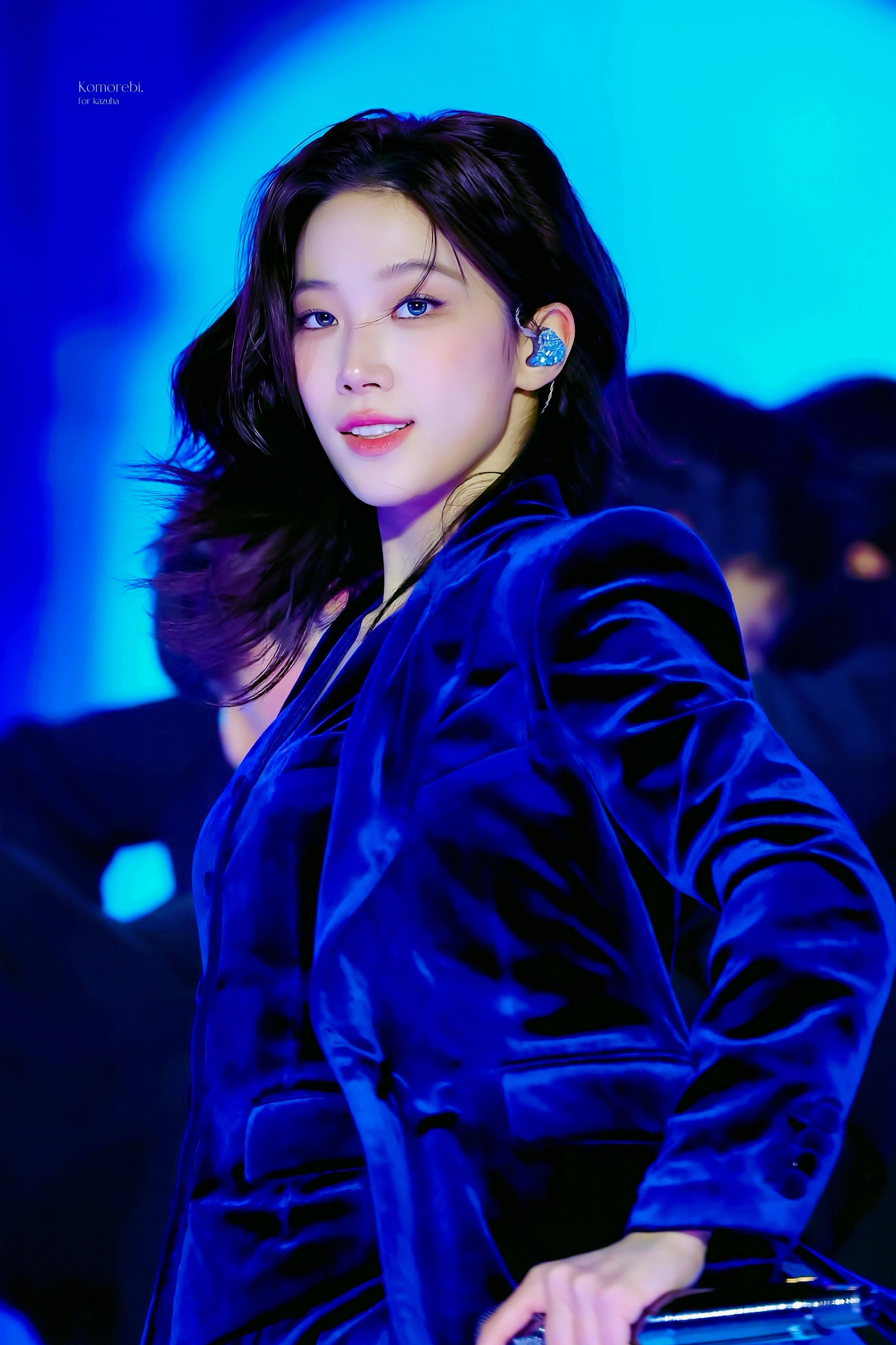 Recent activity shot of LE SSERAFIM