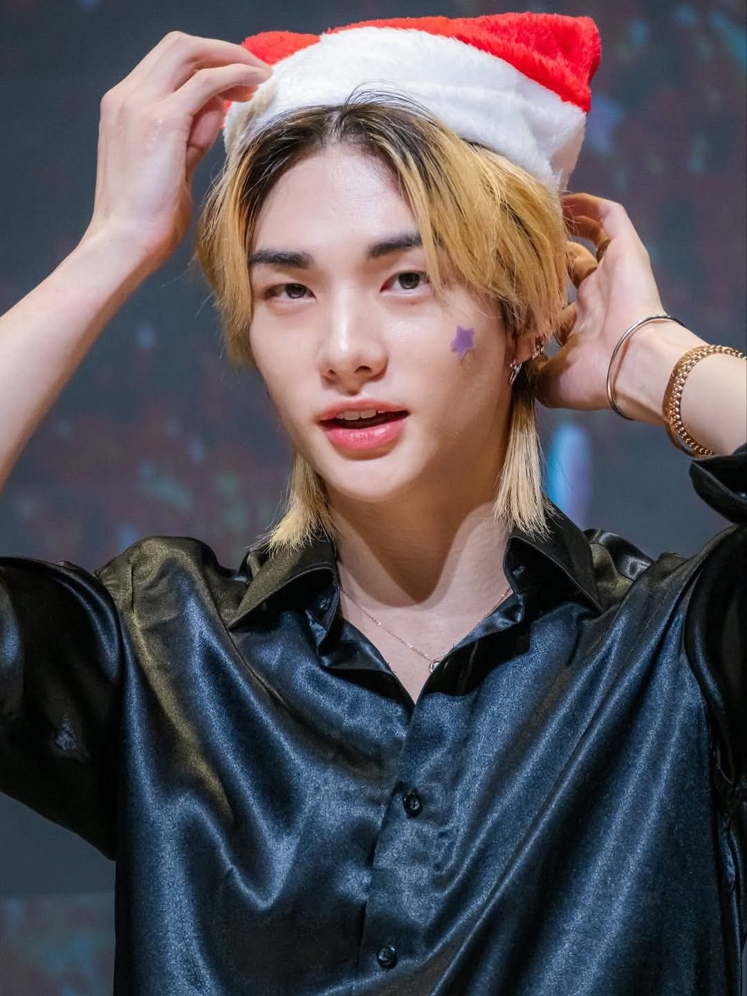 A moment captured by Hyunjin (Stray Kids)'s fan