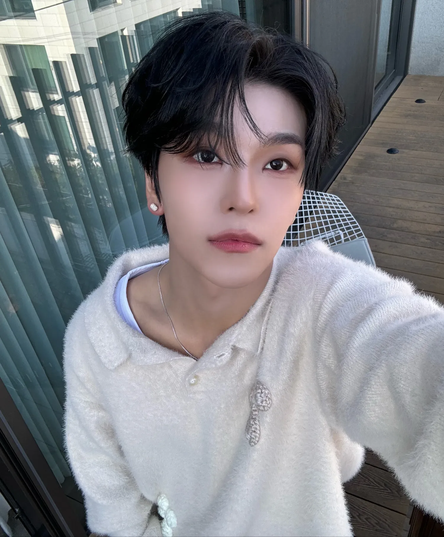 A moment captured by He Xinlong (ALPHA DRIVE ONE)'s fan