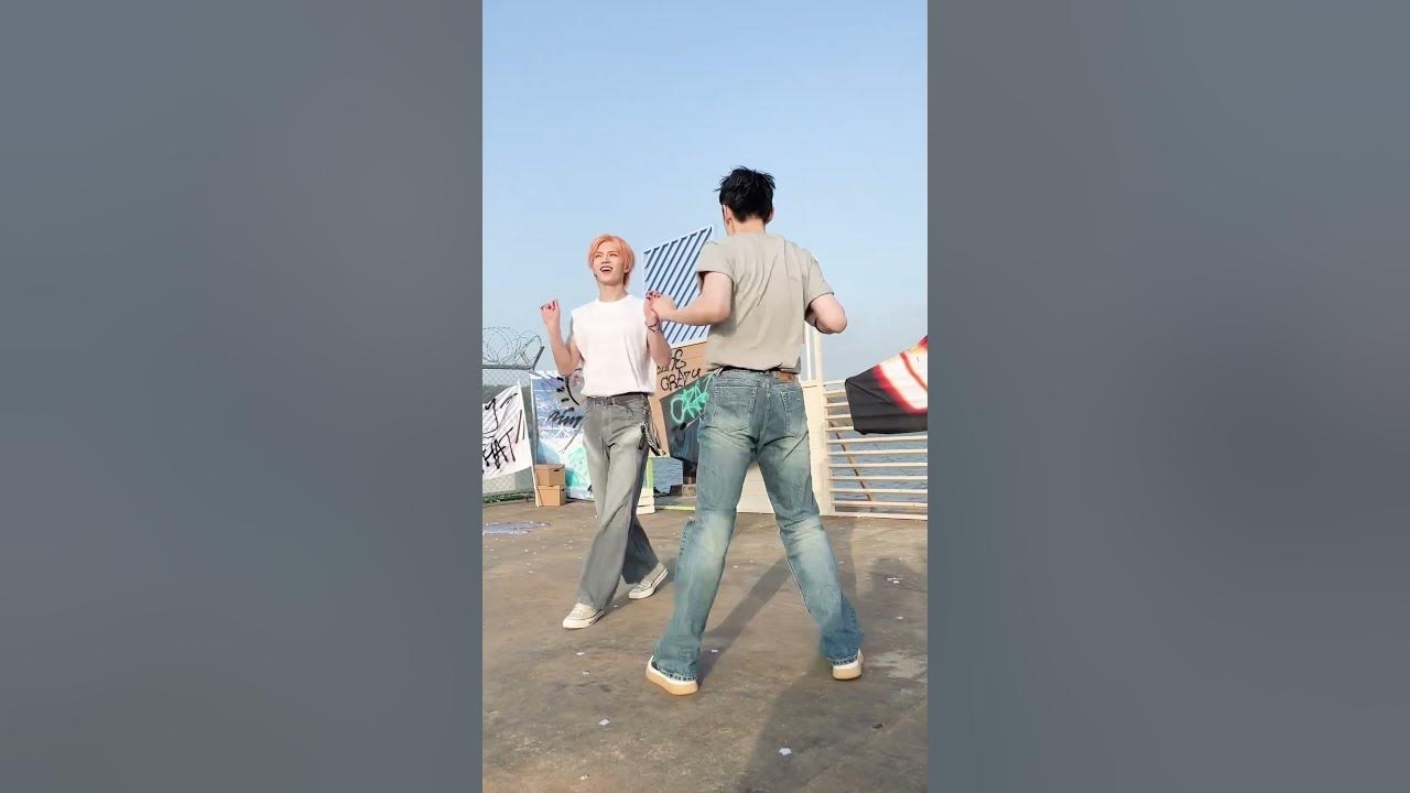 Behind-the-scenes cut of VERIVERY