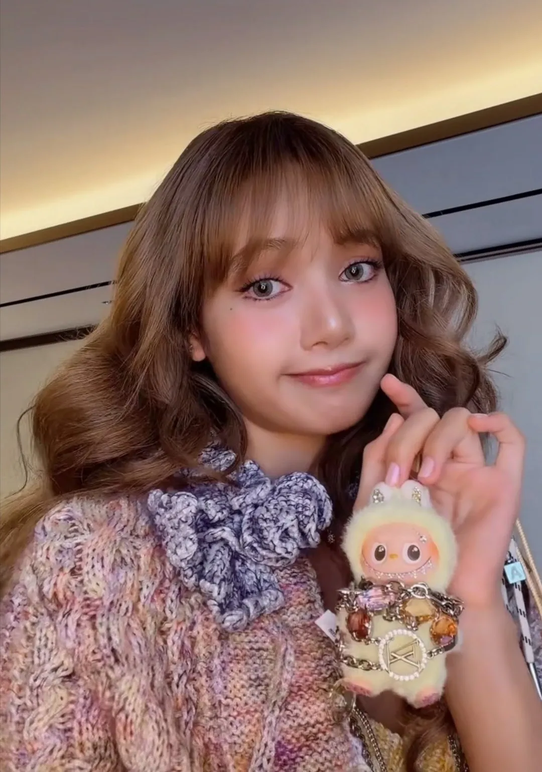 Momen yang diabadikan oleh penggemar Lisa (BLACKPINK)