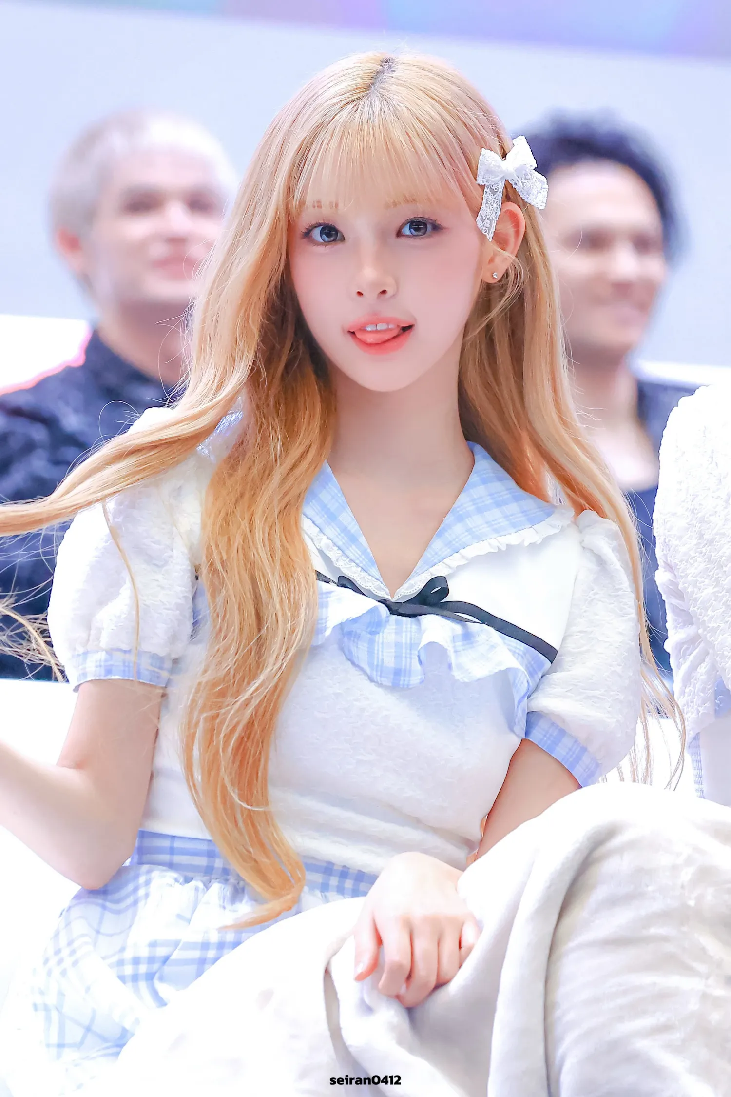 A moment captured by Yuha (Hearts2Hearts)'s fan