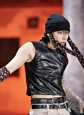 Latest photo of Nicholas (&TEAM)