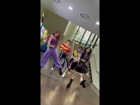 형준 (CRAVITY)의 최신 사진