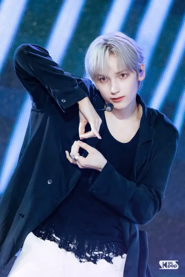 휴닝카이 (투모로우바이투게더) 최근 활동샷