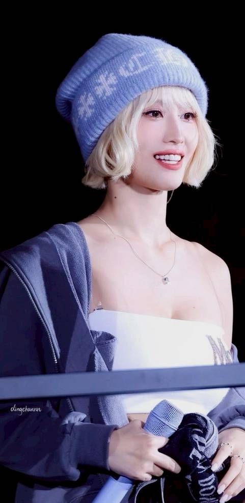 모모 (TWICE)의 비하인드 컷