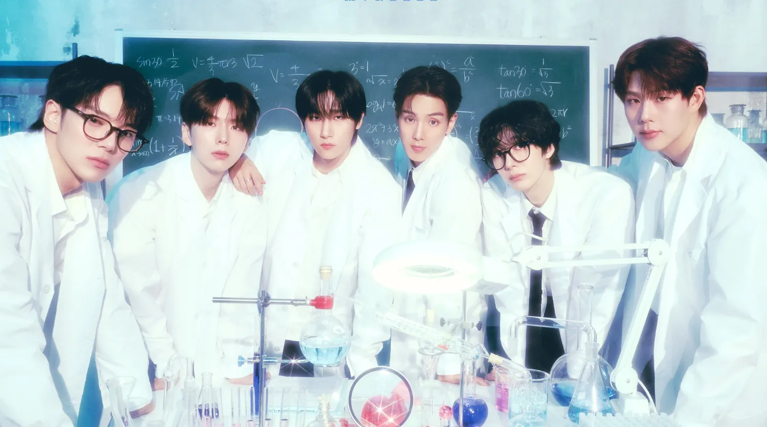 Foto aktivitas terbaru MONSTA X