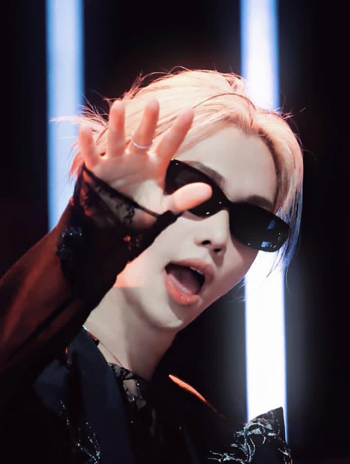 Latest photo of Felix (Stray Kids)