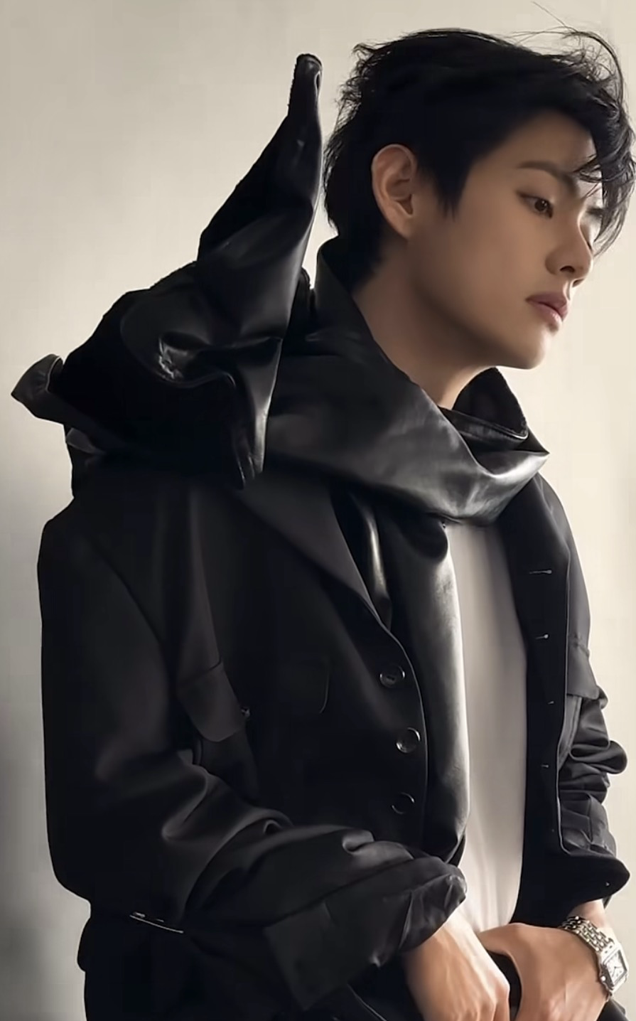 뷔 (방탄소년단) 최근 활동샷