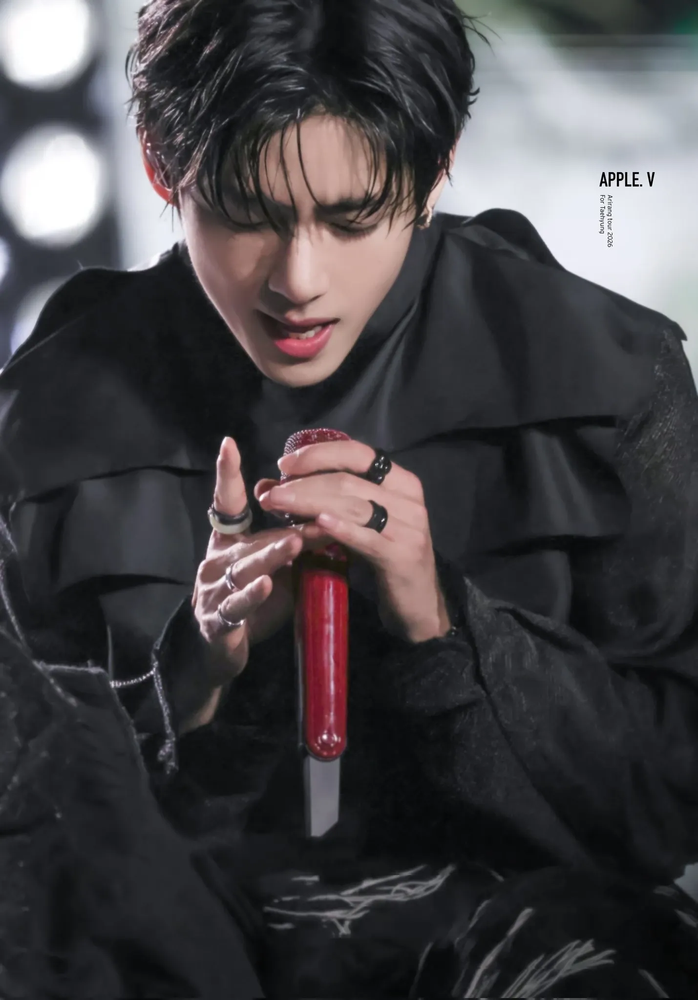 뷔 (방탄소년단)의 최신 사진