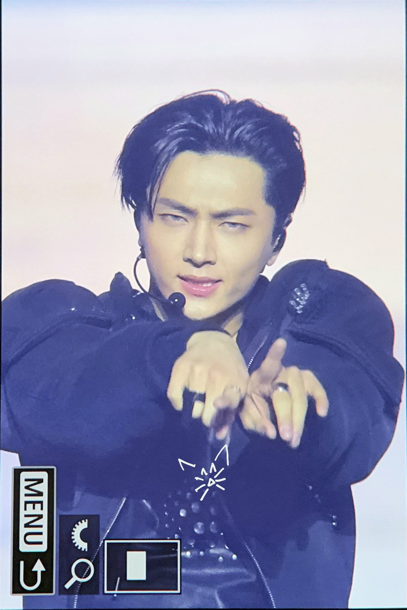 Foto aktivitas terbaru ENHYPEN