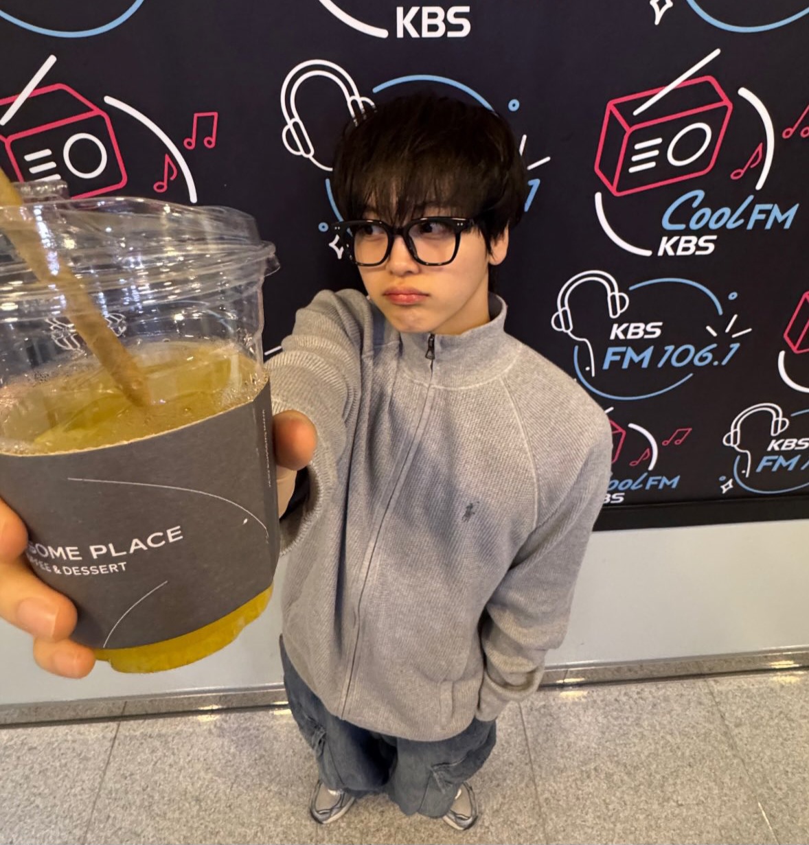 Latest photo of Hyeongjun (CRAVITY)