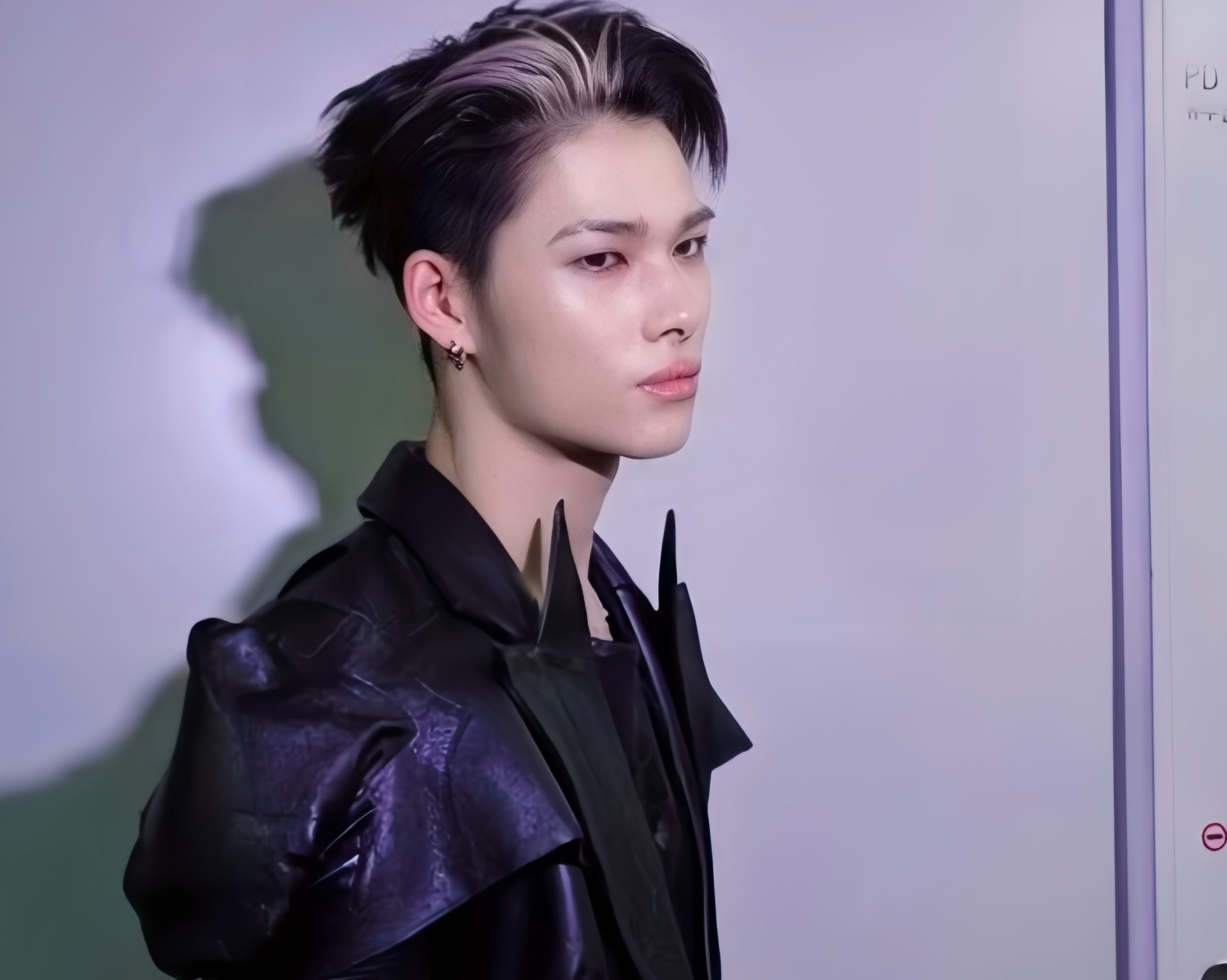 Foto aktivitas terbaru NI-KI (ENHYPEN)