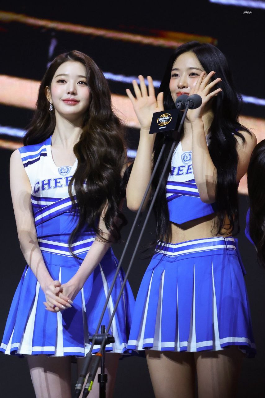 안유진 (IVE) 최근 활동샷