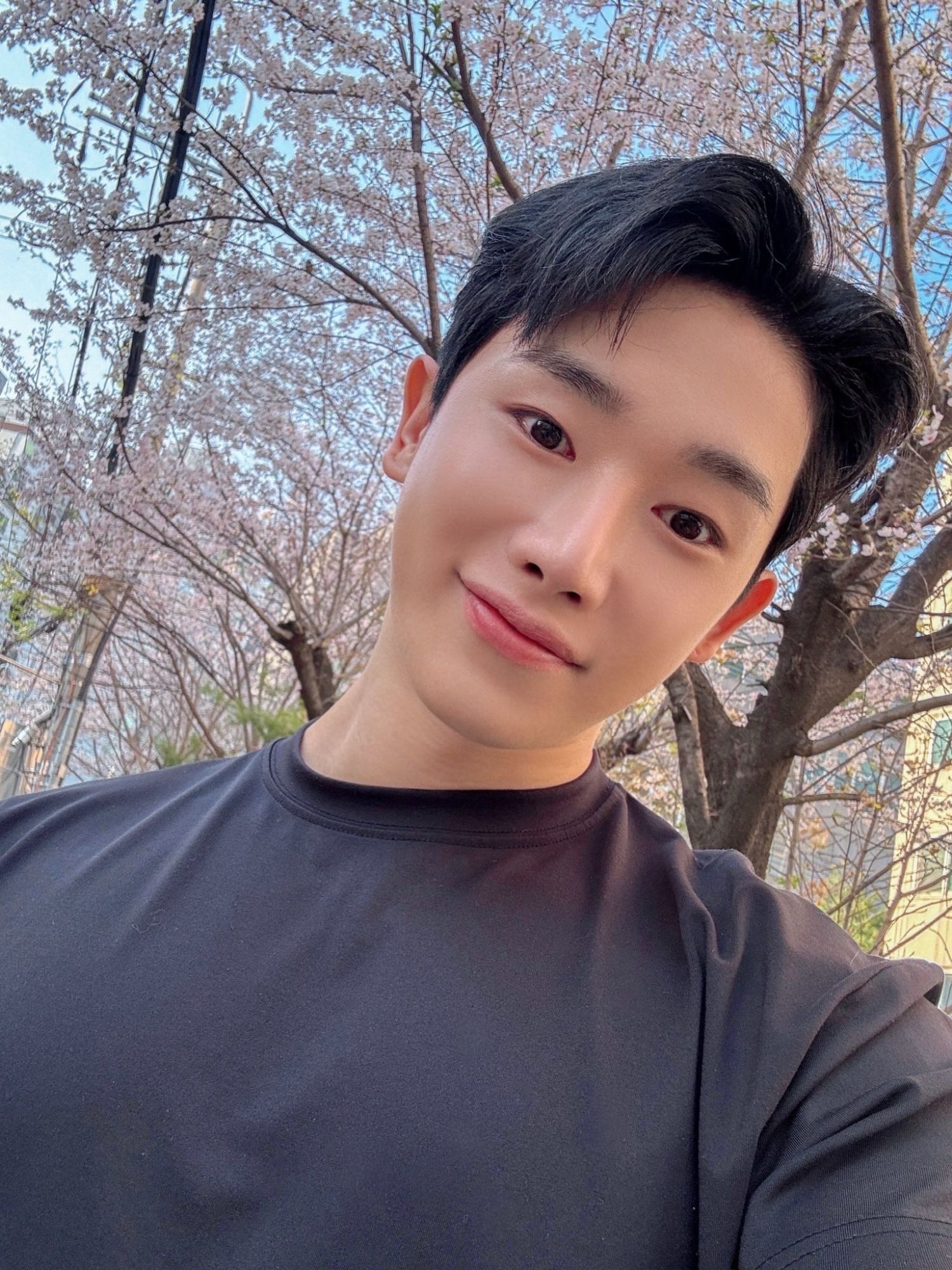 Recent activity shot of Wonho