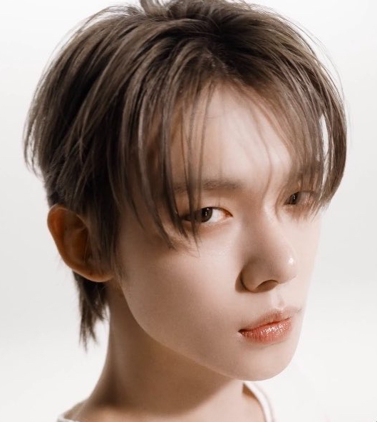 Foto terbaru Yeonjun (TOMORROW X TOGETHER)