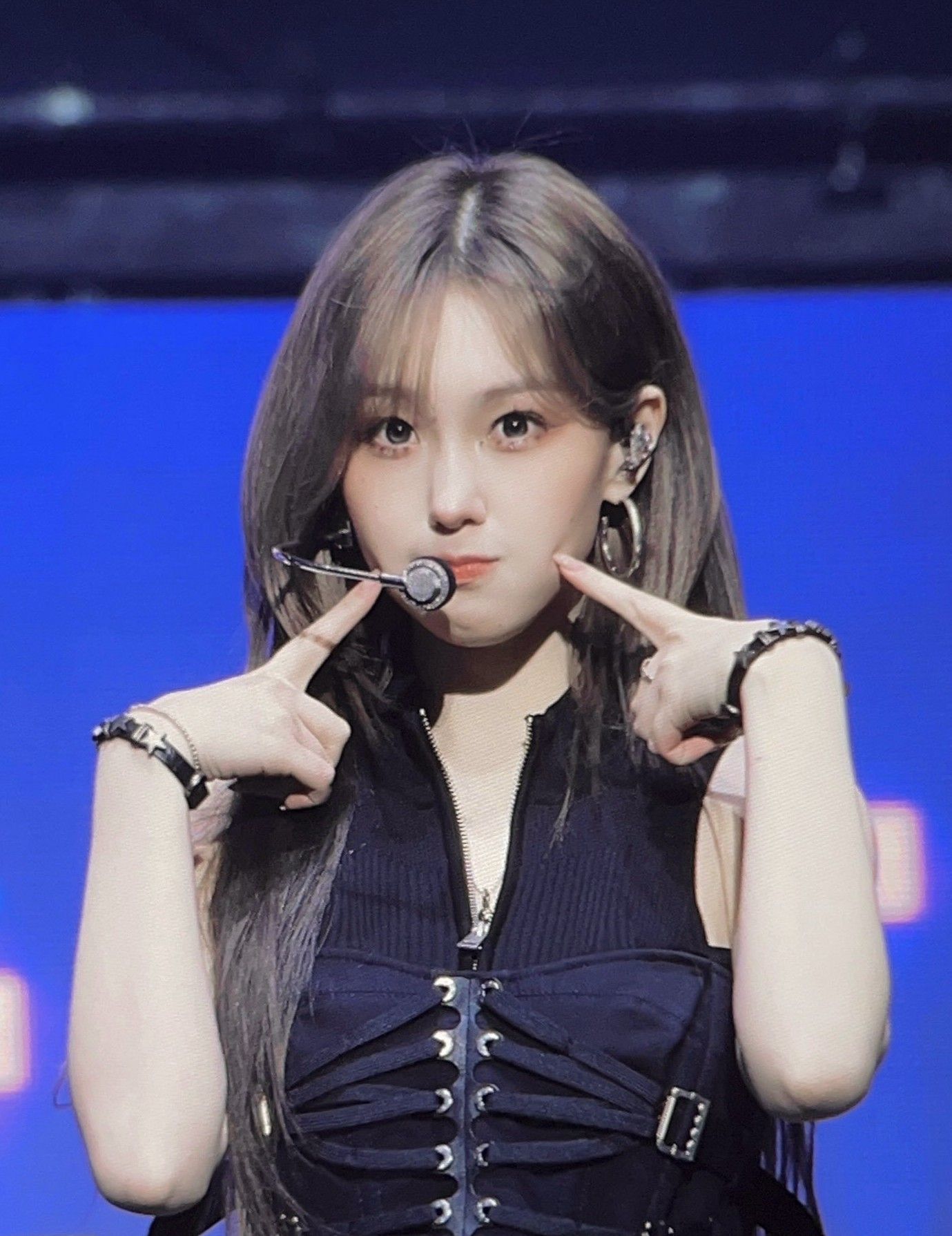 Recent activity shot of Kim Chaehyun (Kep1er)