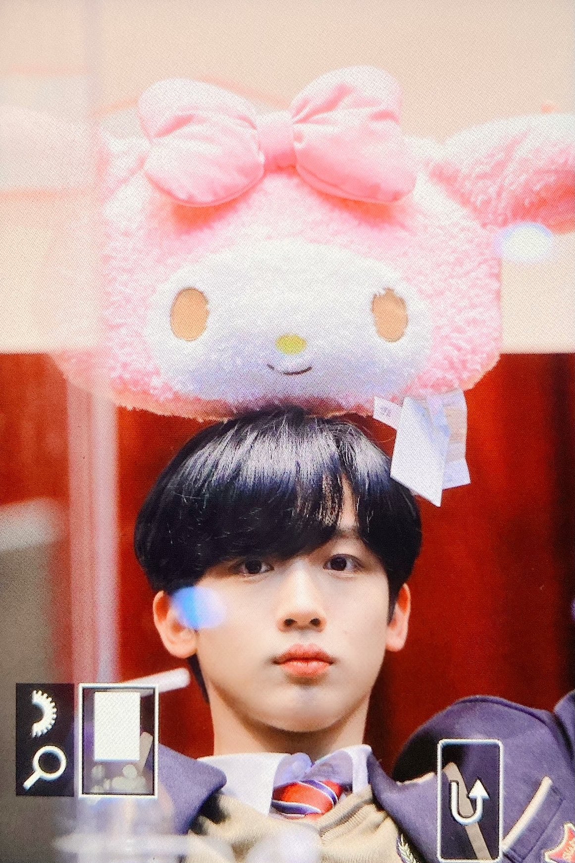 A moment captured by Kim Yohan (WEi)'s fan