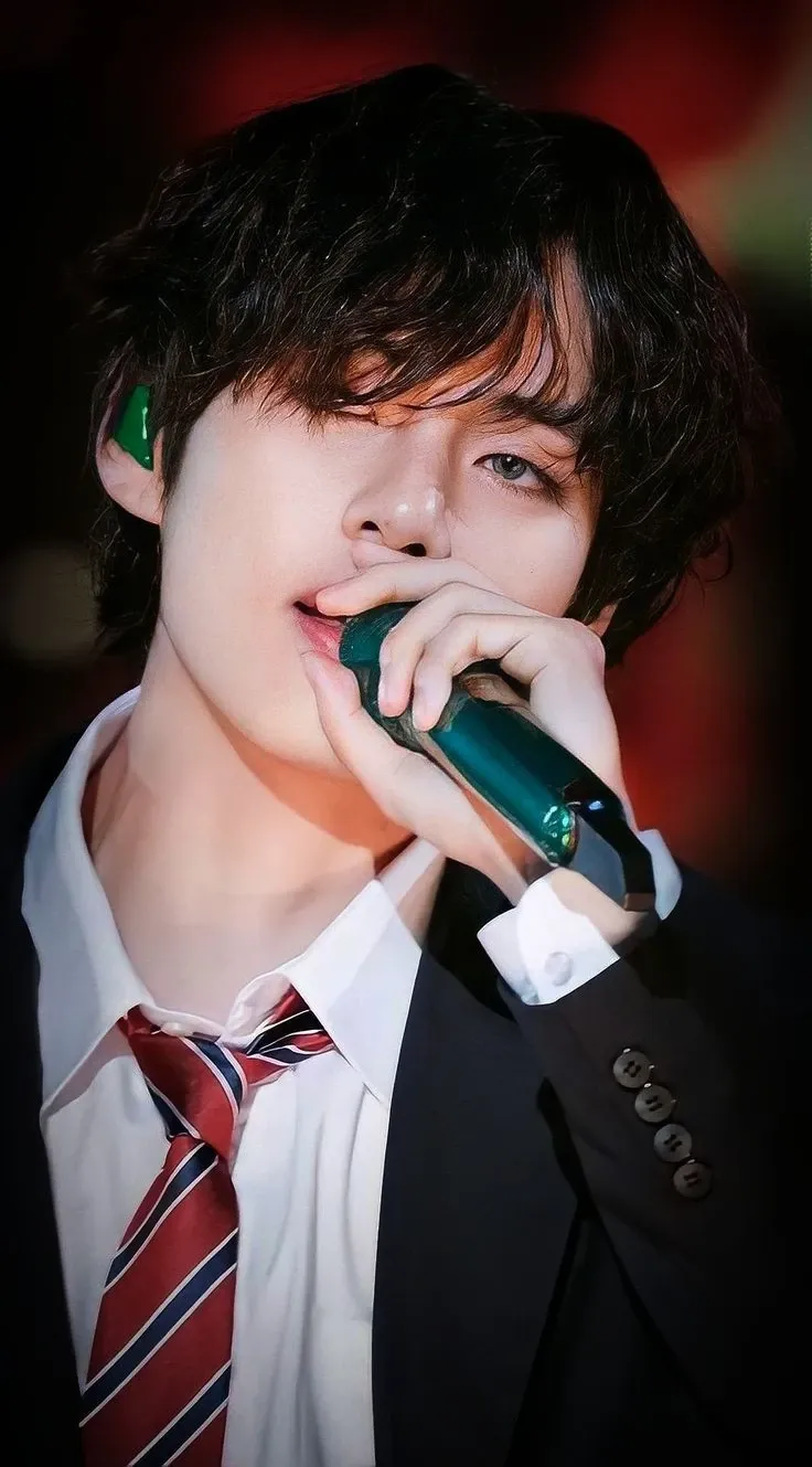 Recent activity shot of V (BTS)