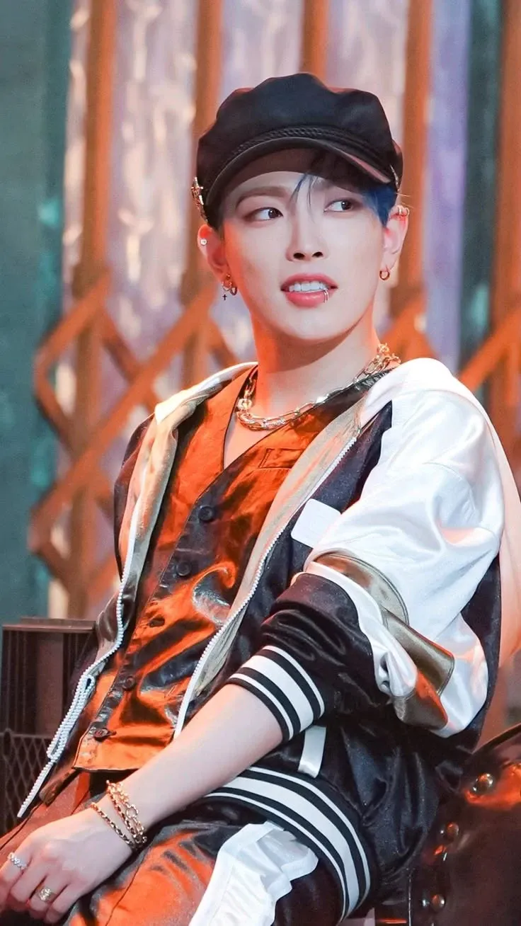 A heartfelt wallpaper shared by Hongjoong (ATEEZ)'s fans
