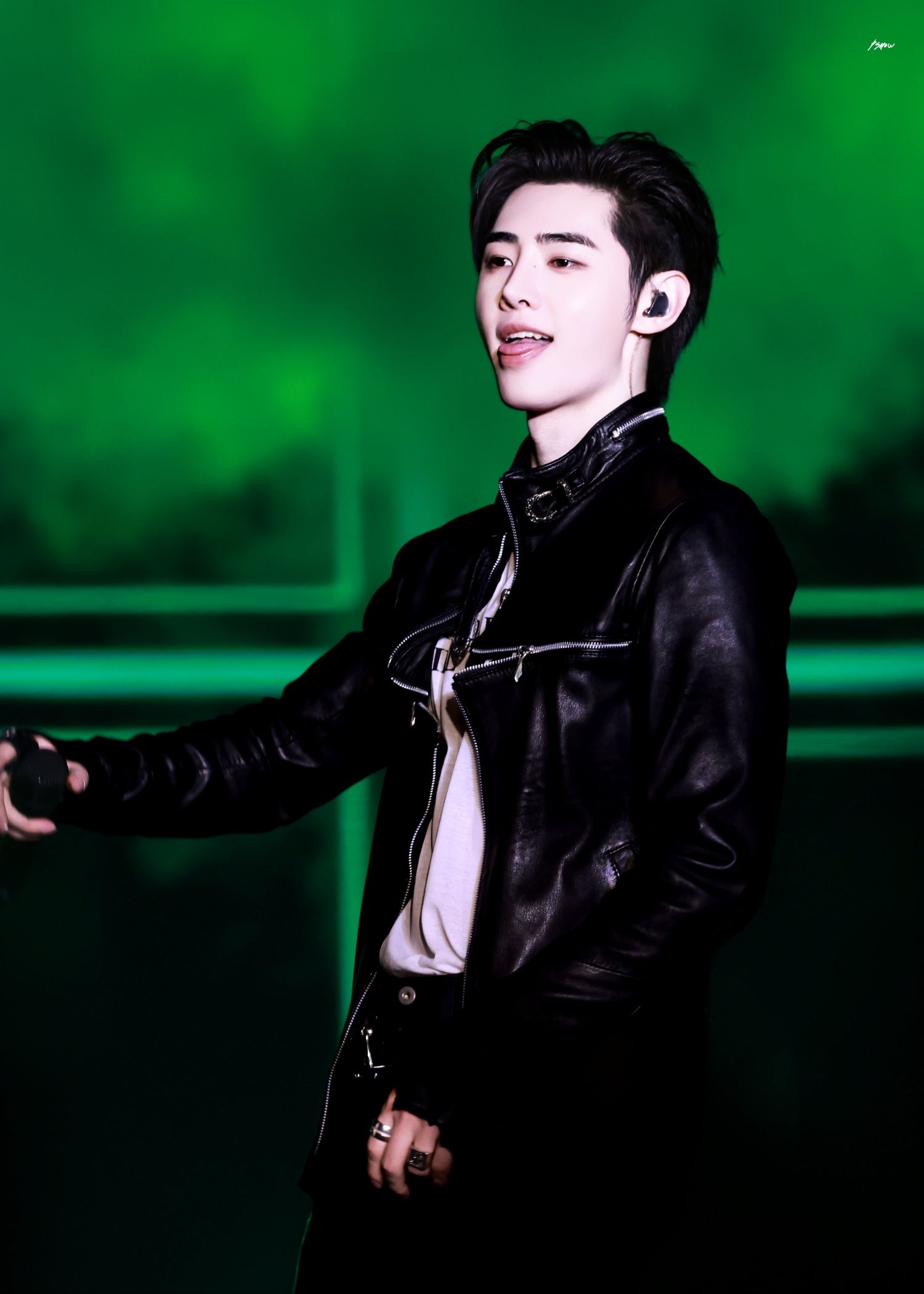 成訓 (ENHYPEN)粉絲拍下的瞬間