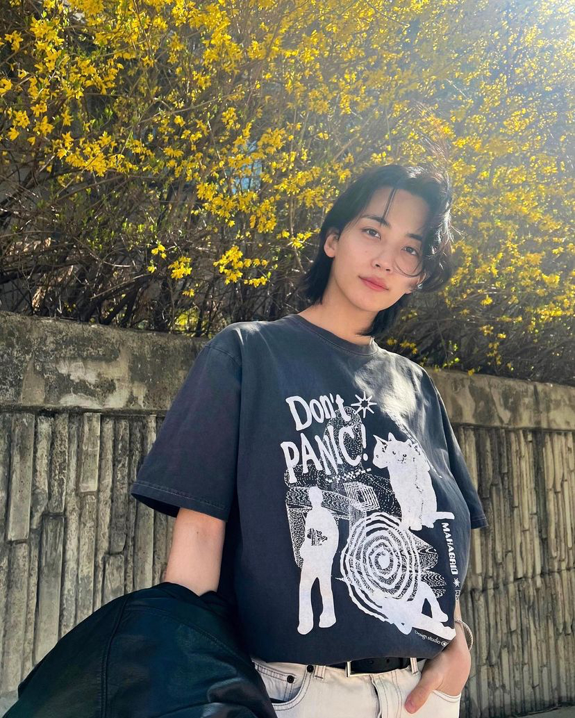 Recent activity shot of Jeonghan (SEVENTEEN)