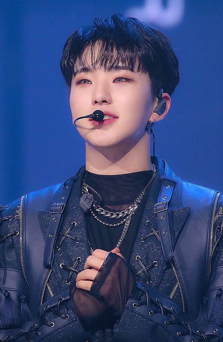 Recent activity shot of Hoshi (SEVENTEEN)