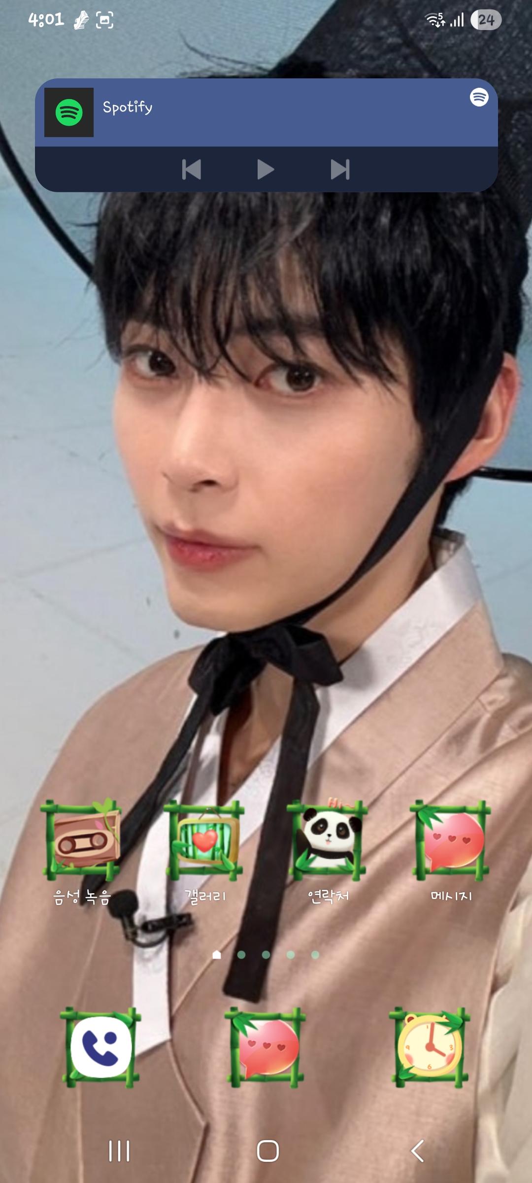 Recent activity shot of ZEROBASEONE