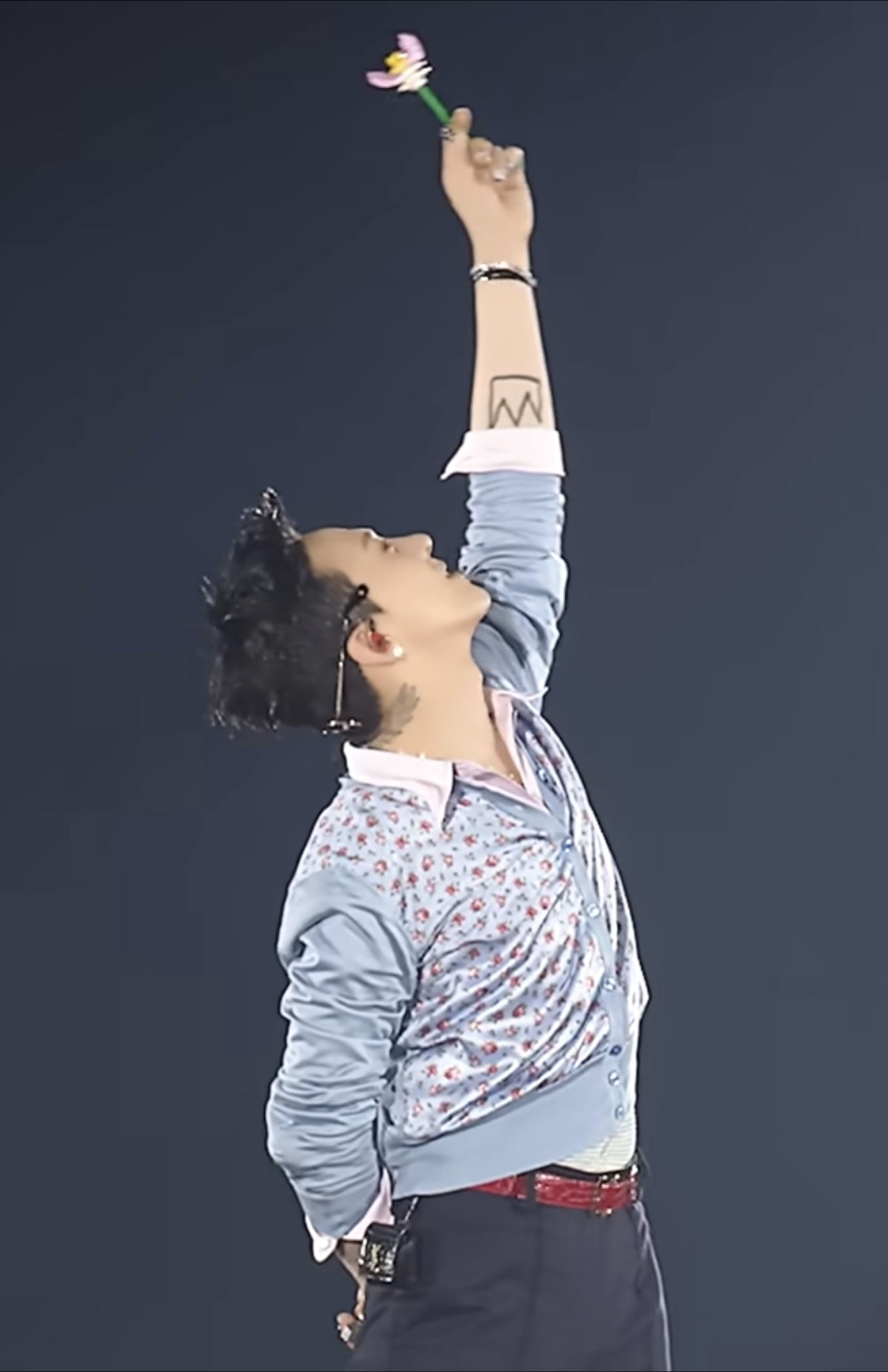 A moment captured by G-DRAGON (BIGBANG)'s fan