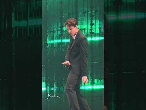 Kai (EXO)粉絲拍下的瞬間