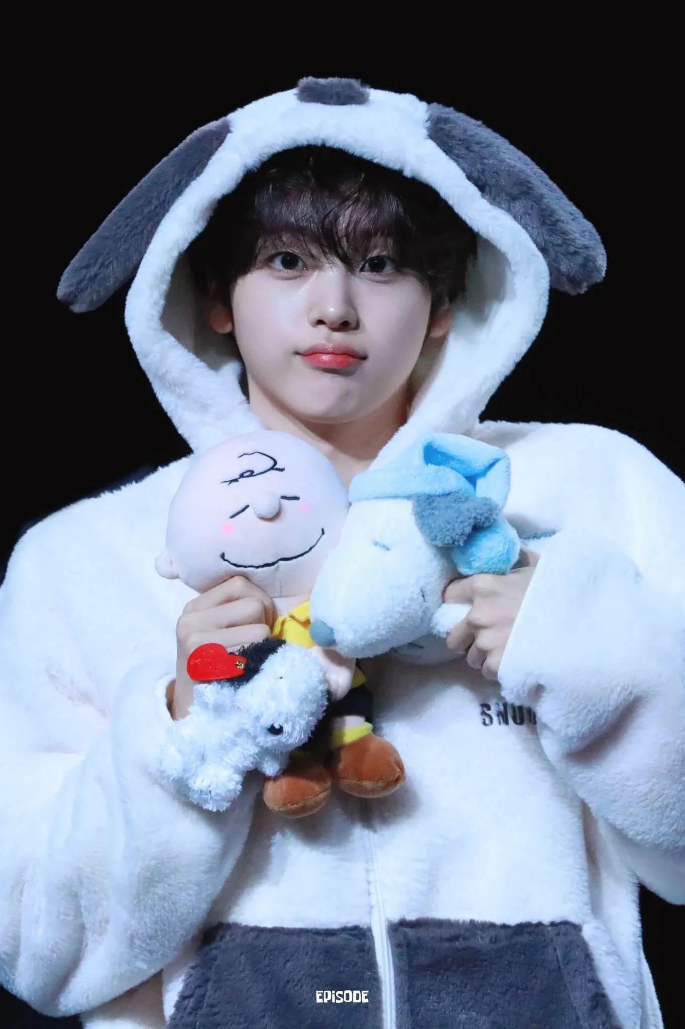 Latest photo of Hyeongjun (CRAVITY)