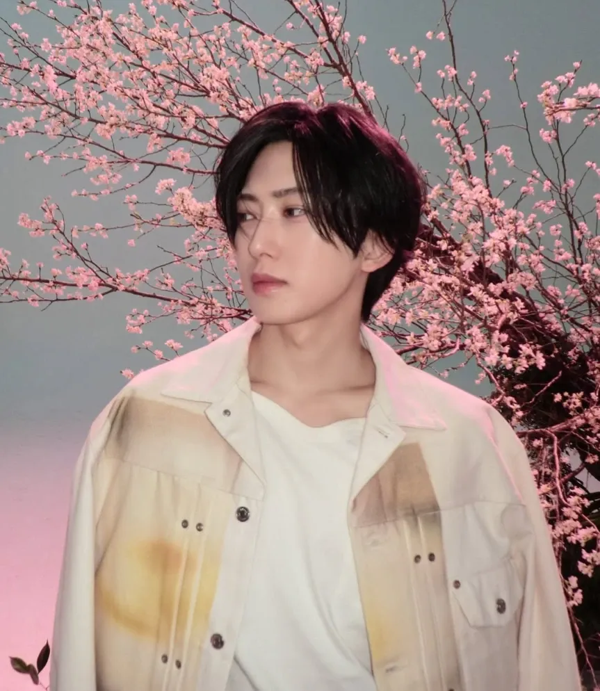 Recent activity shot of Fuma (&TEAM)