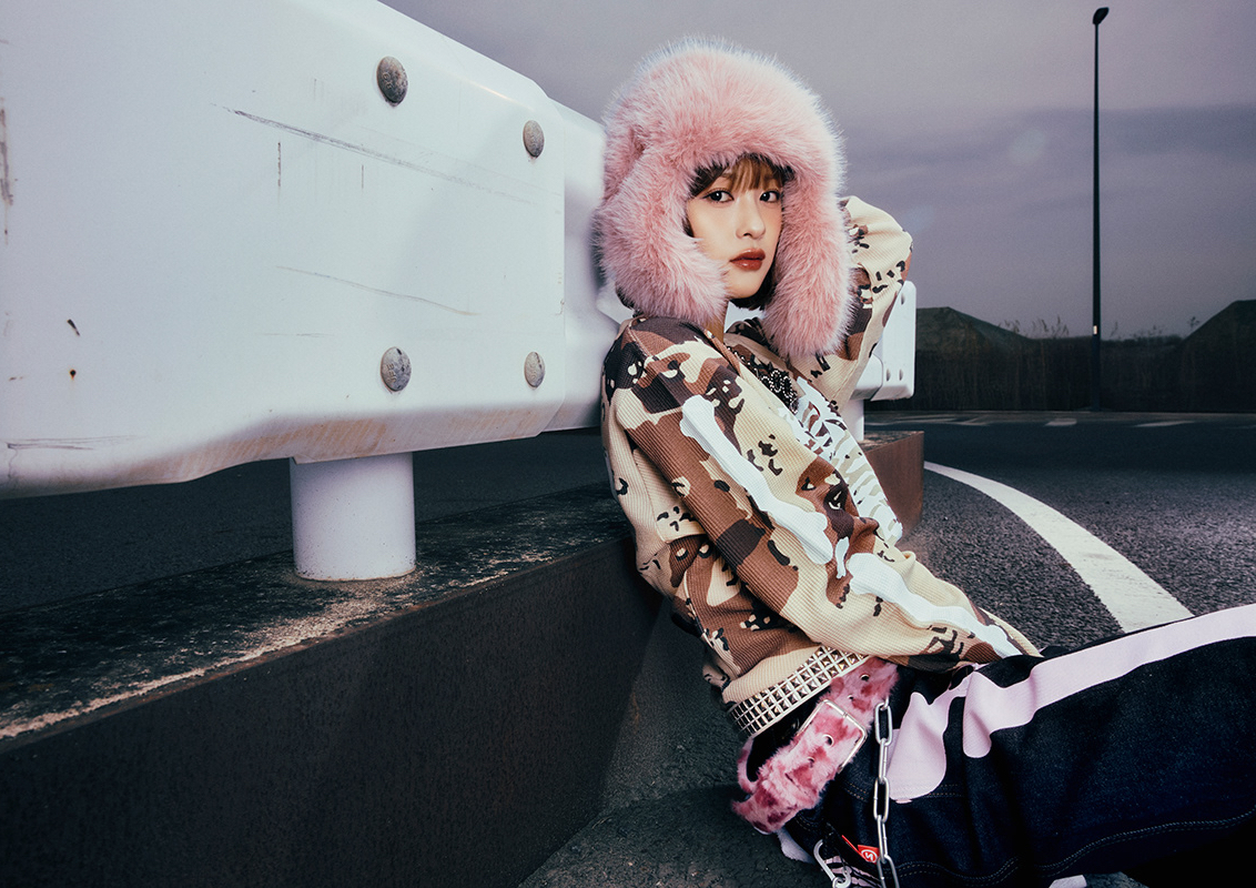 A moment captured by Ishii Ran's fan