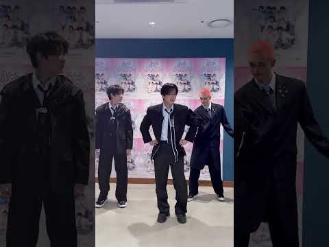 A moment captured by Stray Kids's fan
