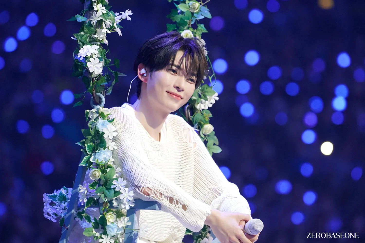 成韓彬 (ZEROBASEONE)的最新活動照片