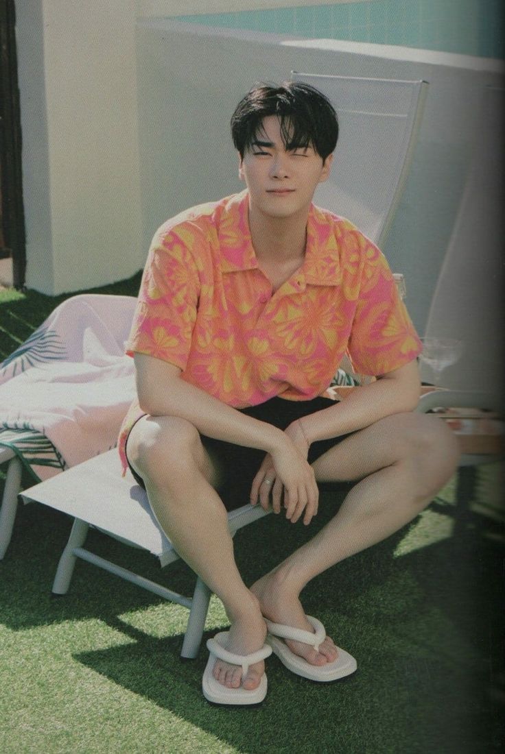 Behind-the-scenes cut of Moonbin (ASTRO)