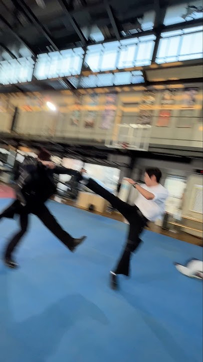 Fandom-recommended wallpaper image of Eunseok (RIIZE)