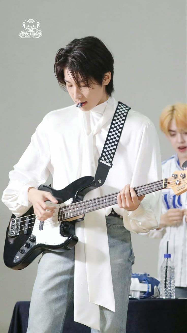 Recent activity shot of Wonwoo (SEVENTEEN)