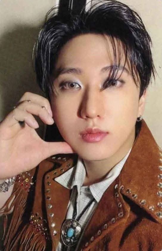 Behind-the-scenes cut of Changbin (Stray Kids)