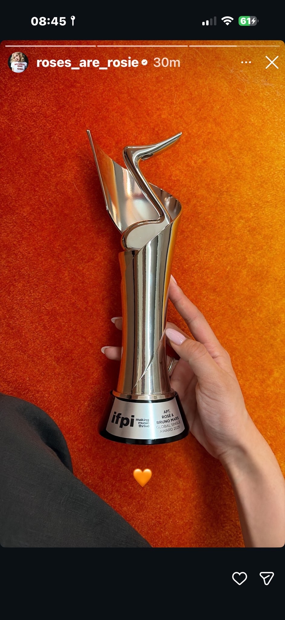 로제 (BLACKPINK)의 비하인드 컷