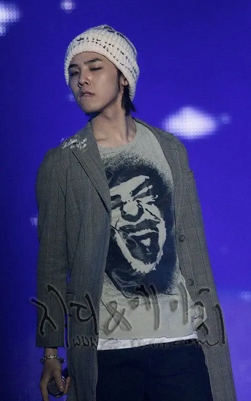 Behind-the-scenes cut of G-DRAGON (BIGBANG)