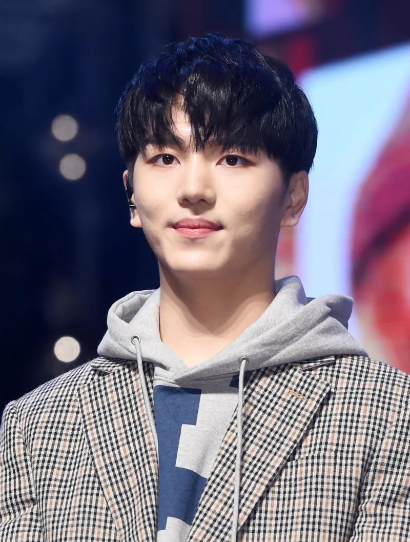 Latest photo of Kino (PENTAGON)