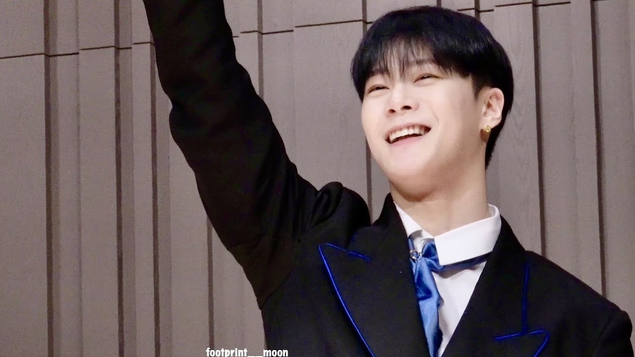 Behind-the-scenes cut of Moonbin (ASTRO)